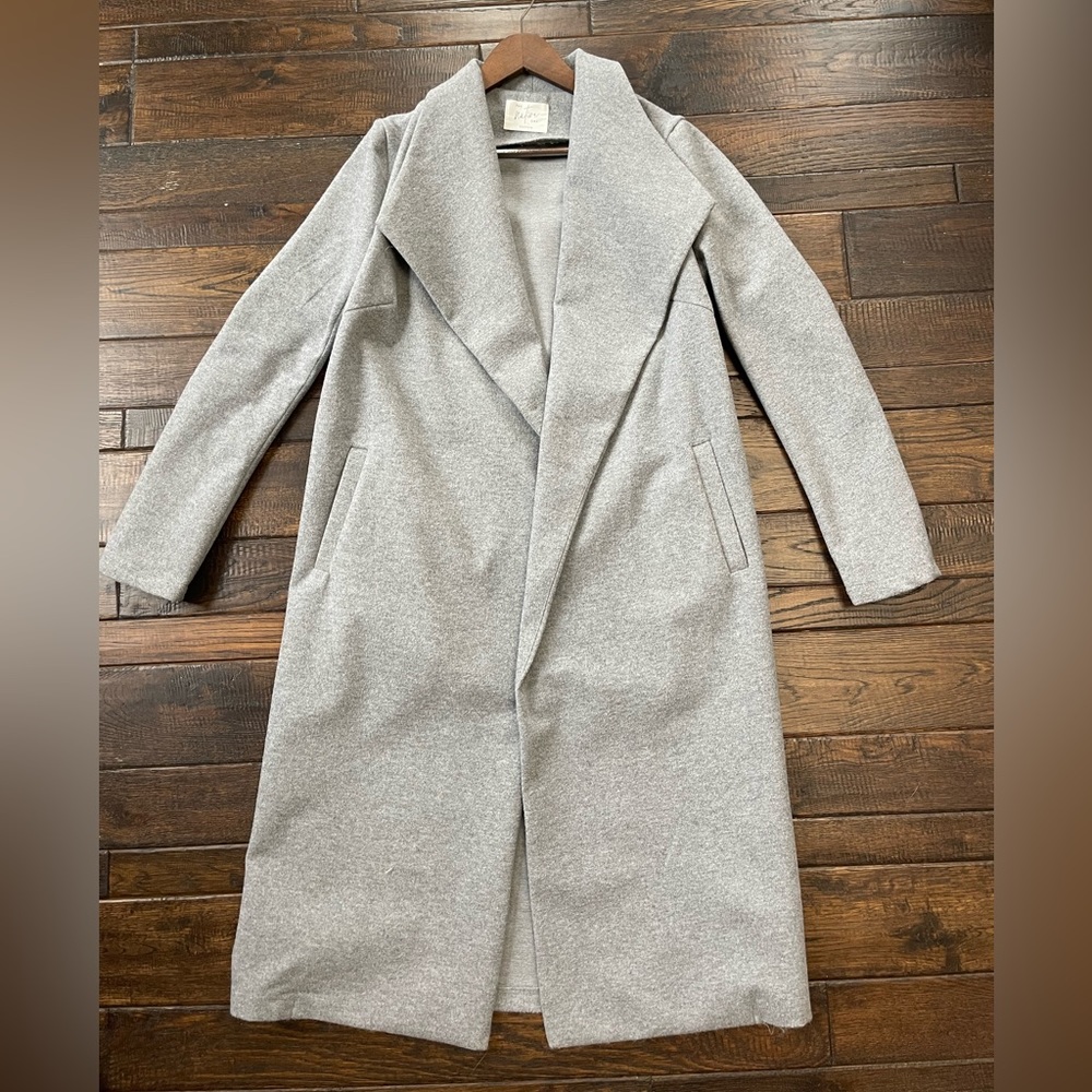 Grey coat M
